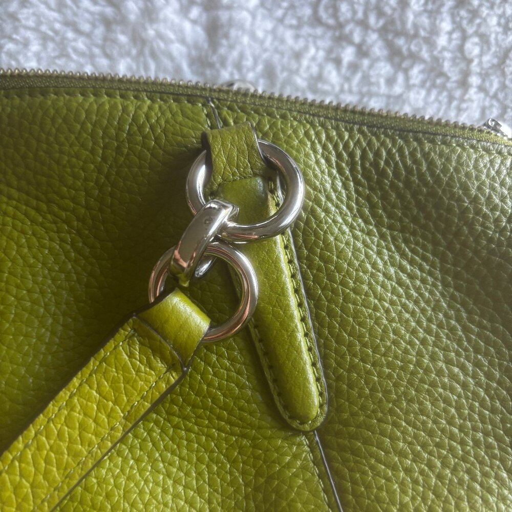Coach Kelsey Small Yellow Green Leather Satchel Crossbody, Zipper does not work - Picture 4 of 10
